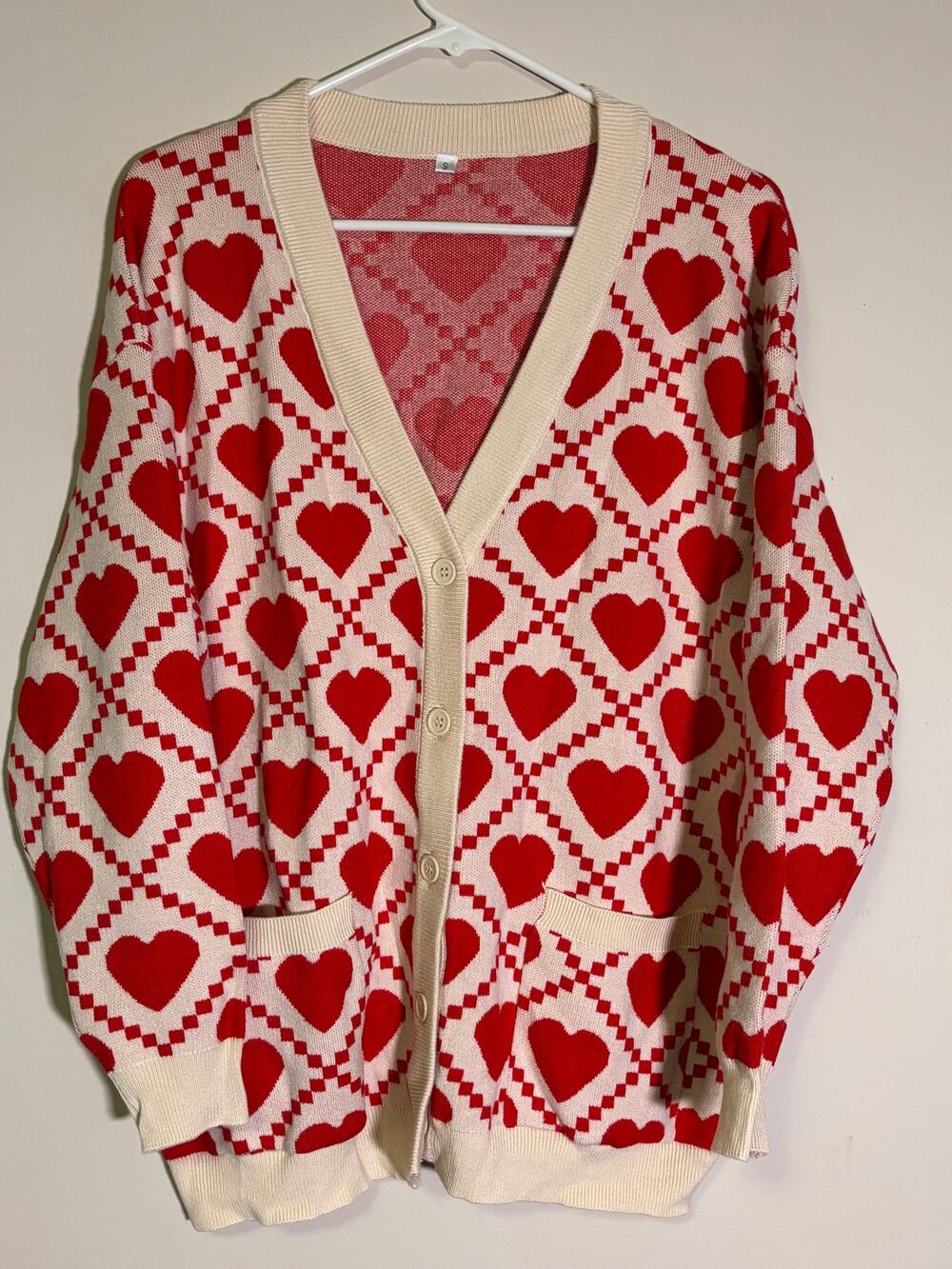 Cute women’s red heart cardigan nwot